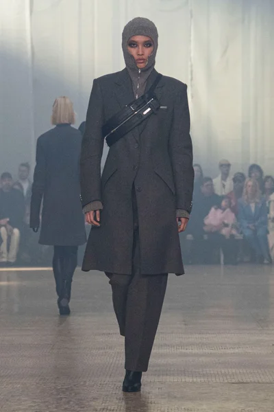 Look 38